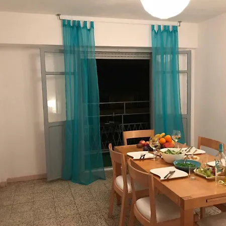 Apartamento Julia 아파트 *